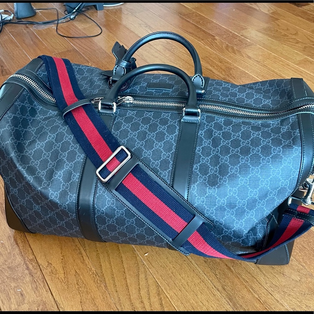 Gucci Duffel GG Supreme
